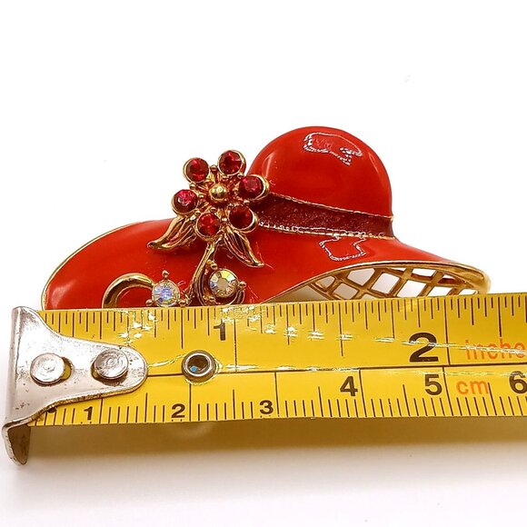 Vintage Avon Brooch Gold Tone Red Enamel Hat Rhinestone Flower Accents Lapel Pin - Picture 12 of 12